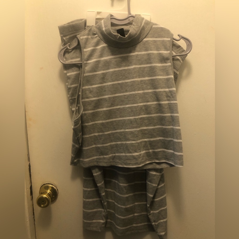 Grey and white striped skirt set size 2XL(NWOT)